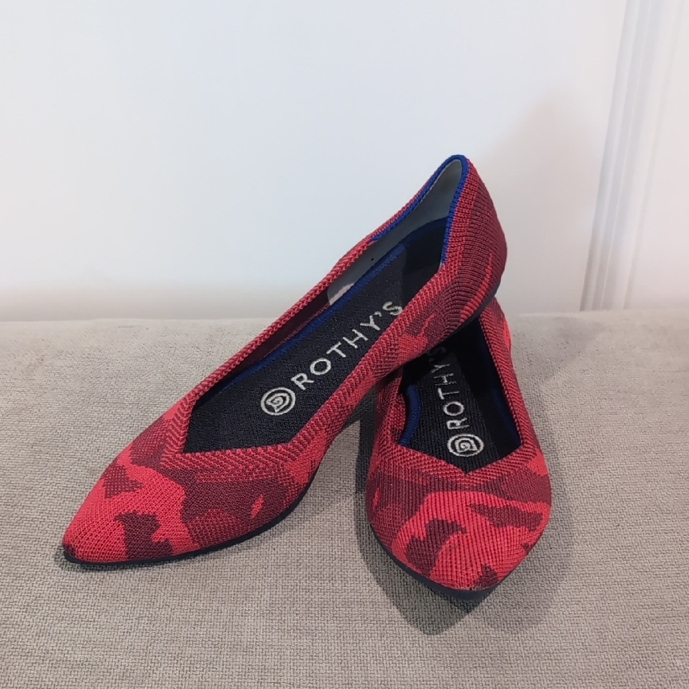 Rothy's The Point Flats In Red Camo Size 6